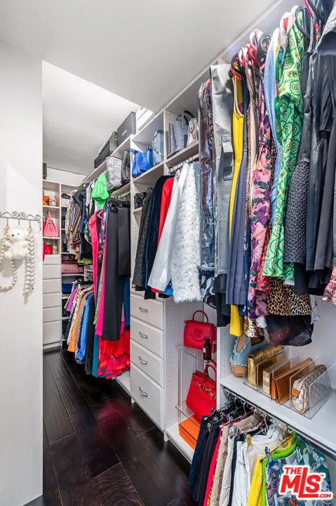 8787 Shoreham Drive 203, West Hollywood, California 90069 home-pic-15
