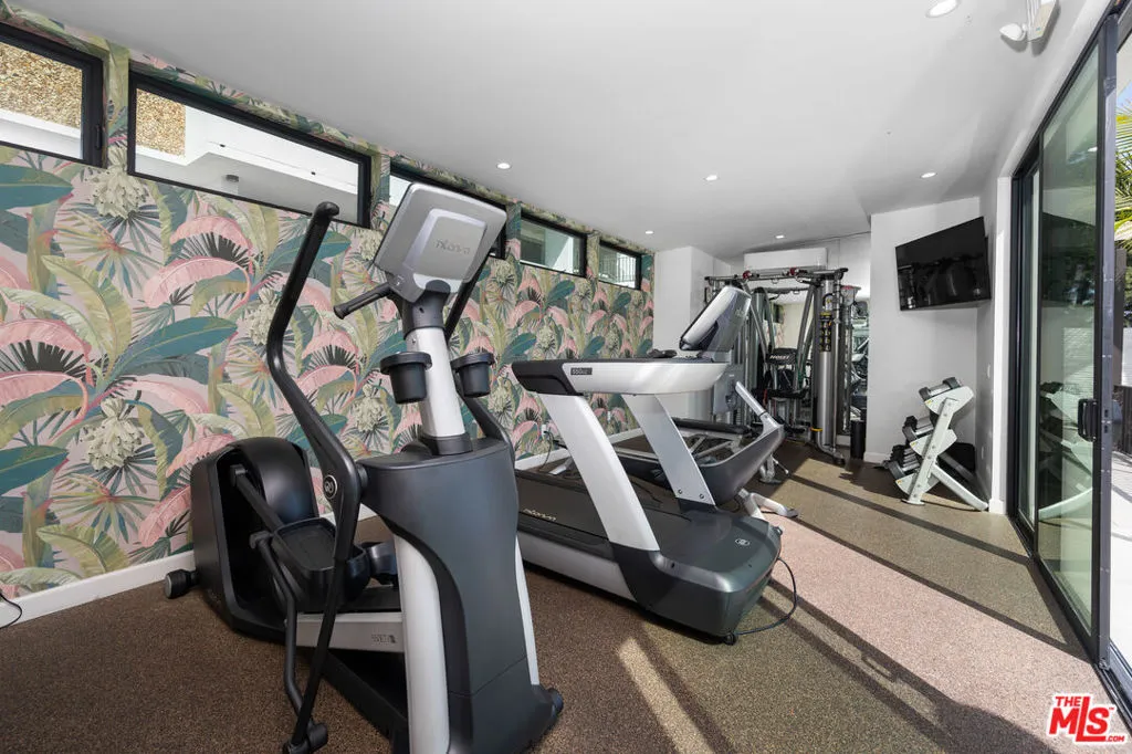 8787 Shoreham Drive 203, West Hollywood, California 90069 home-pic-17