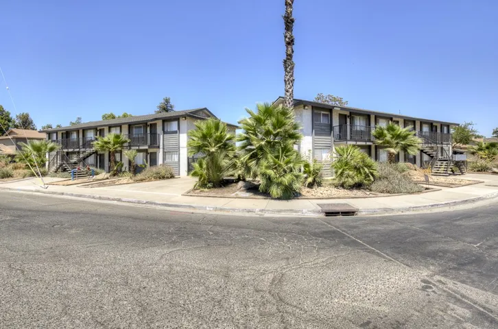 1550 Robertson Boulevard 1520, Chowchilla, California 93610
