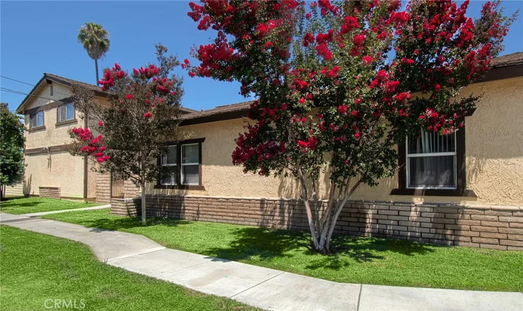 6411 Western Avenue, Buena Park, California 90621, ,Residential Income,For Sale,Western,OC25184826