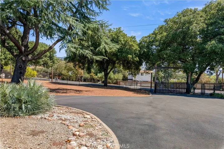 1835 Eastlake Drive, Kelseyville, California 95451