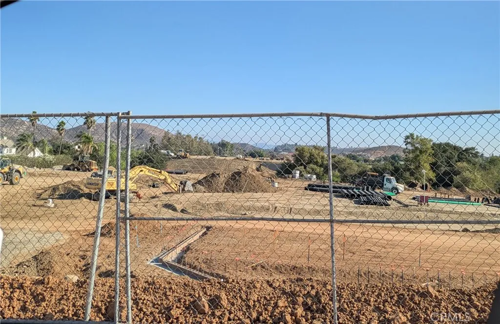 35780 Arendt Lane, Murrieta, California 92563 home-pic-5