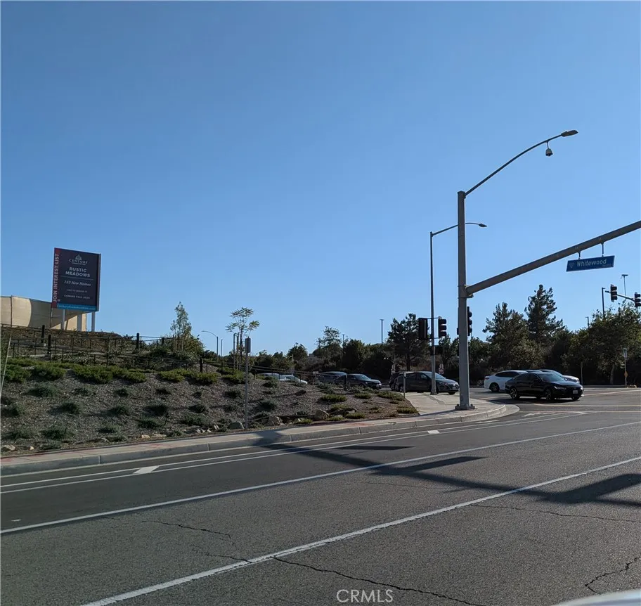 35820 Arendt Lane, Murrieta, California 92563 home-pic-3