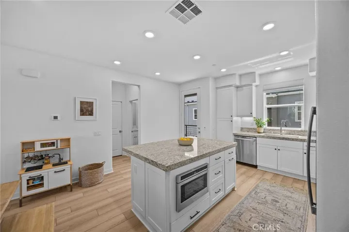 323 Adela, Lake Forest, California 92630