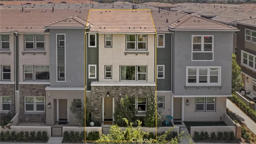 323 Adela, Lake Forest, California 92630