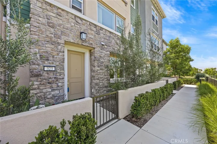 323 Adela, Lake Forest, California 92630