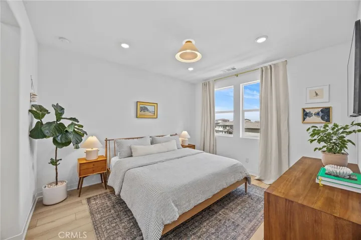323 Adela, Lake Forest, California 92630