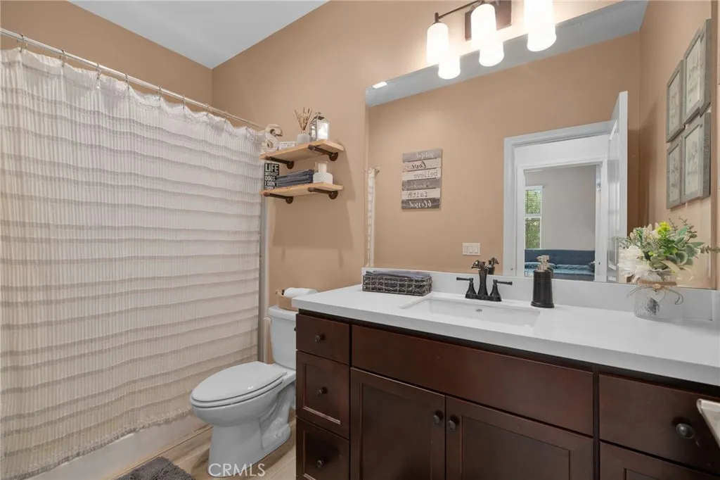 24206 Dandelion Court, Lake Elsinore, California 92532 home-pic-6