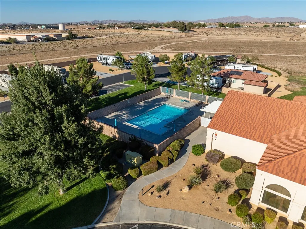 Clubhouse Pool
