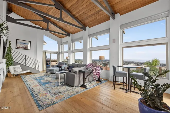 24-web-or-mls-074_UpmarketMedia-1871Terr