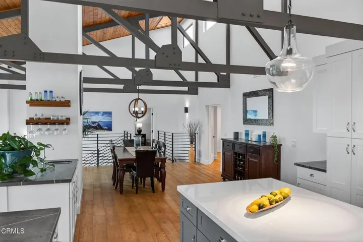 39-web-or-mls-019_UpmarketMedia-1871Terr