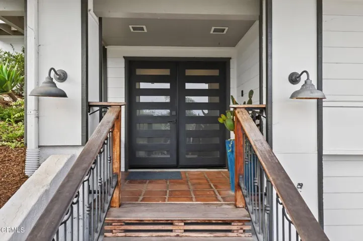 20-web-or-mls-049_UpmarketMedia-1871Terr