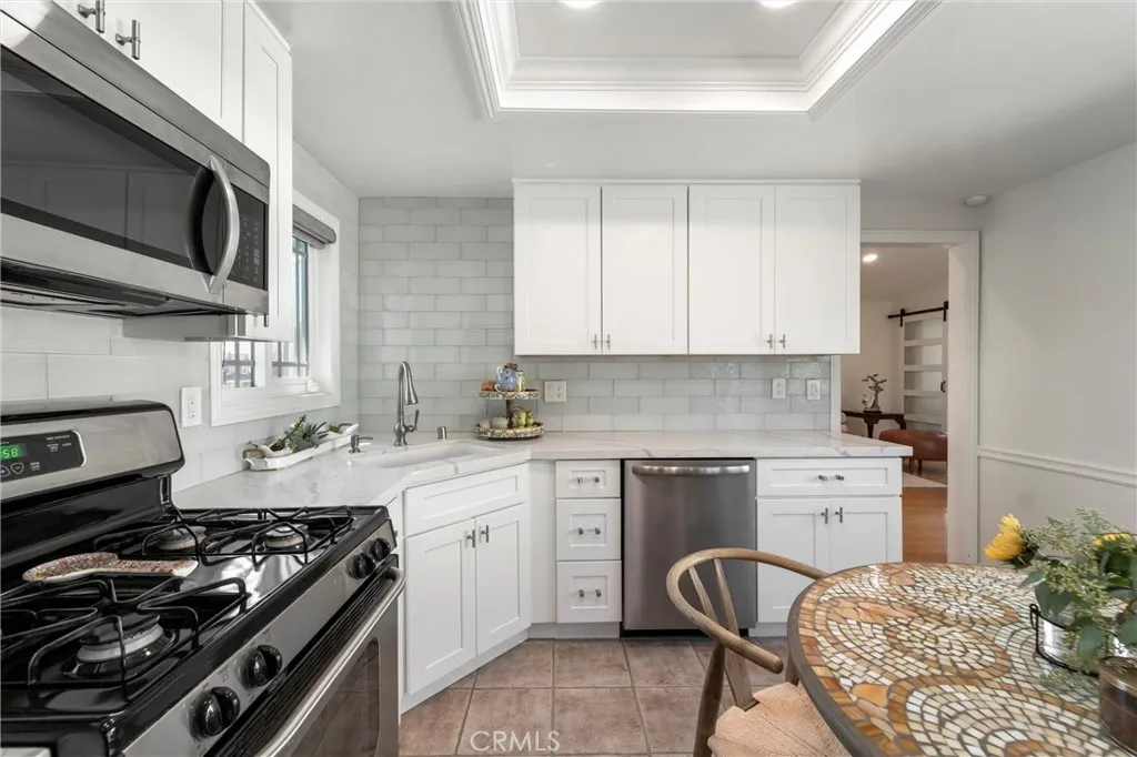 210 S Larkwood, Anaheim, California 92808 home-pic-8