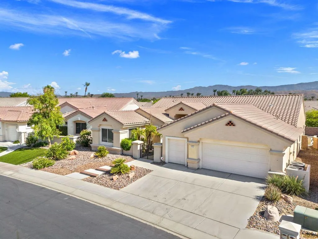 37248 Wyndham Road, Palm Desert, California 92211 home-pic-2