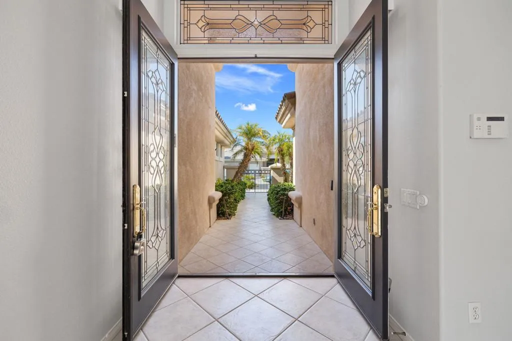 37248 Wyndham Road, Palm Desert, California 92211 home-pic-5