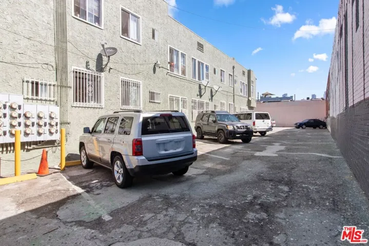 225 W Adams Boulevard, Los Angeles, California 90007