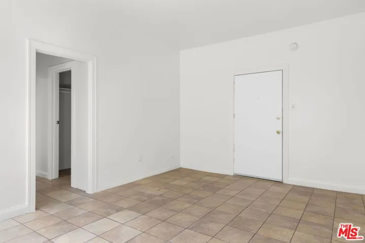 225 W Adams Boulevard, Los Angeles, California 90007