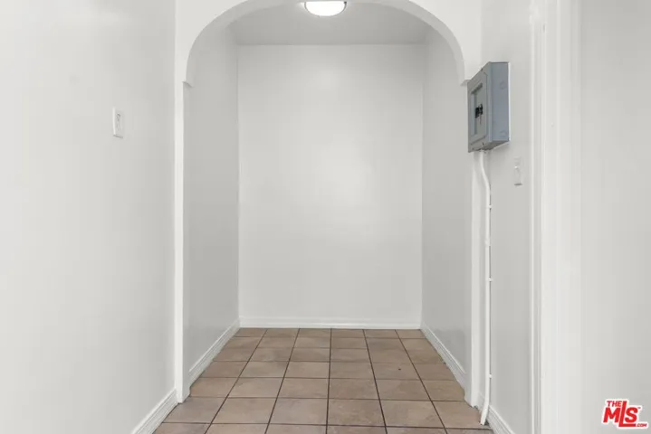 225 W Adams Boulevard, Los Angeles, California 90007