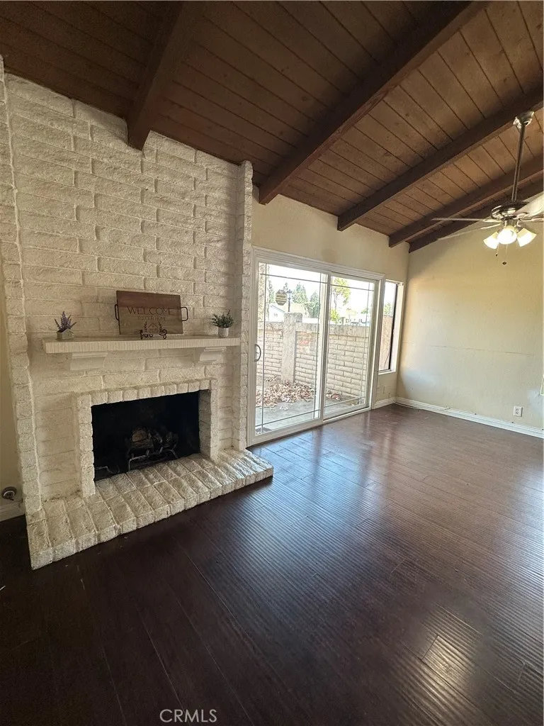 2516 N Tustin Avenue A, Santa Ana, California 92705 home-pic-3
