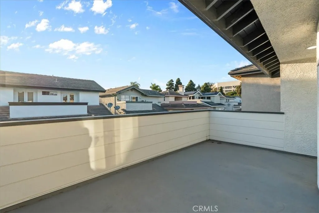 1915 Pine St, Huntington Beach, California 92648 home-pic-39