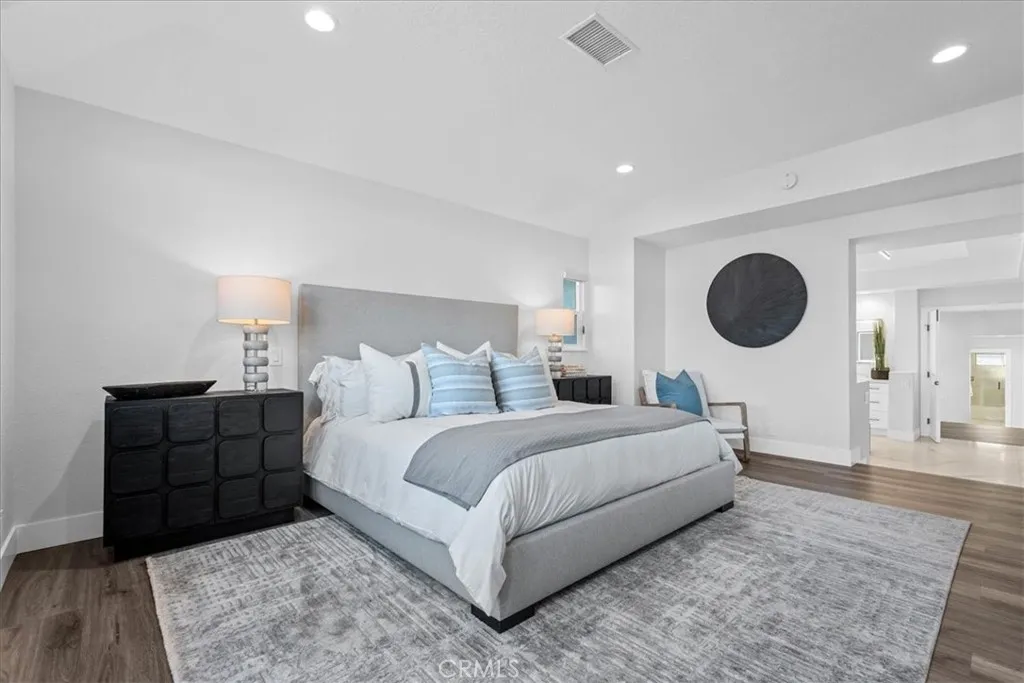 1915 Pine St, Huntington Beach, California 92648 home-pic-22