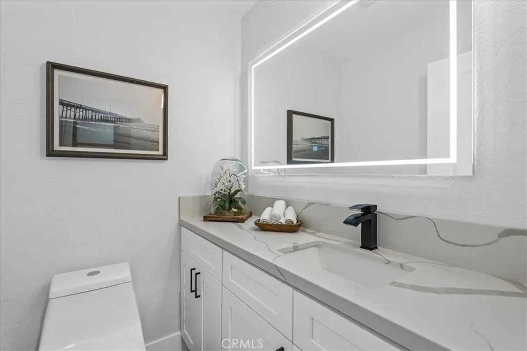 1915 Pine St, Huntington Beach, California 92648 home-pic-5