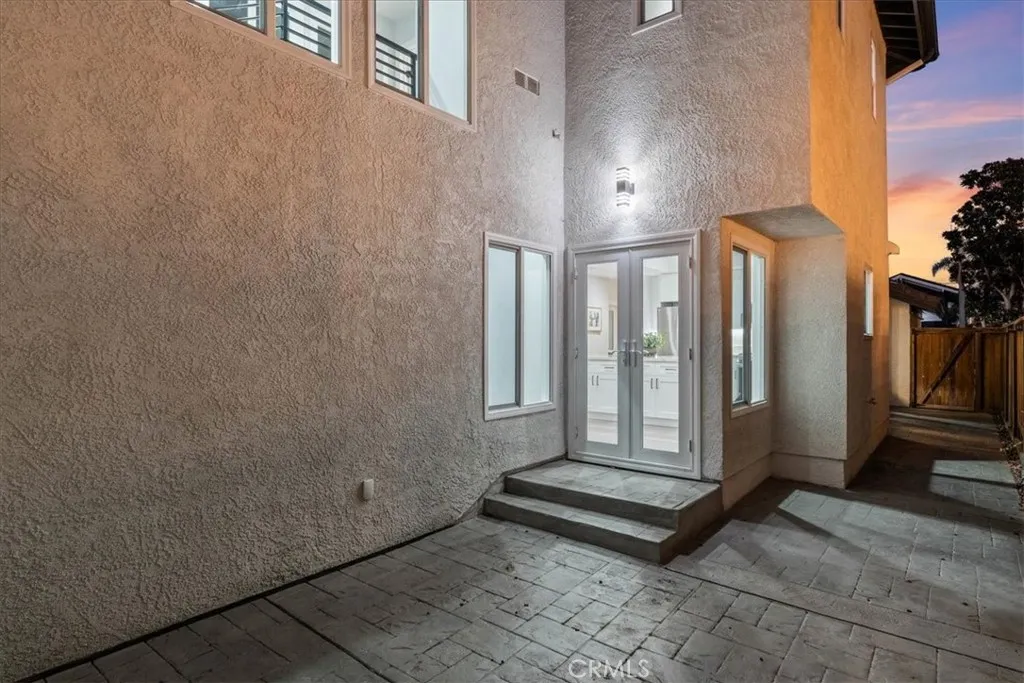 1915 Pine St, Huntington Beach, California 92648 home-pic-51