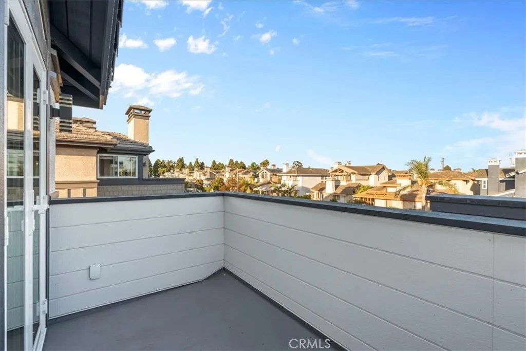 1915 Pine St, Huntington Beach, California 92648 home-pic-26
