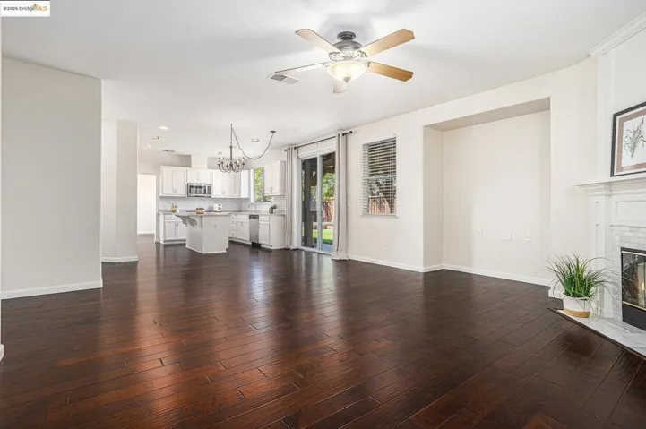 11 11 Pinenut Ct, Oakley, California 94561