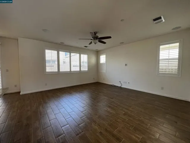 742 Iris Dr, Vacaville, California 95687