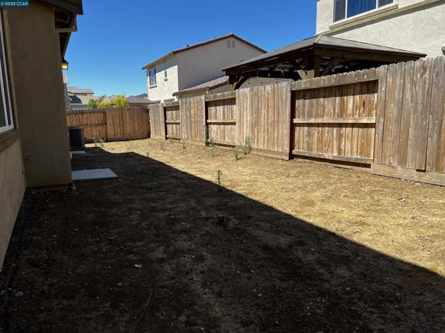 742 Iris Dr, Vacaville, California 95687