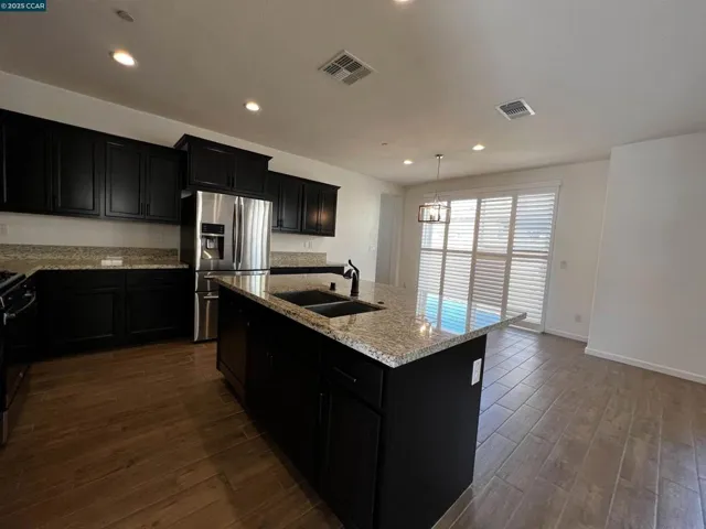 742 Iris Dr, Vacaville, California 95687