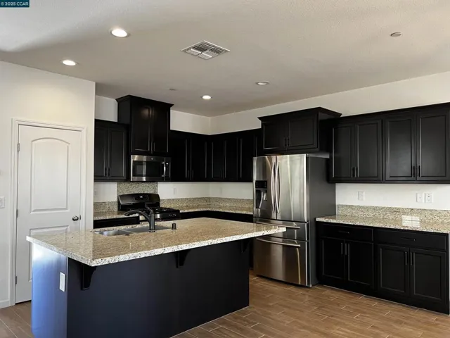742 Iris Dr, Vacaville, California 95687