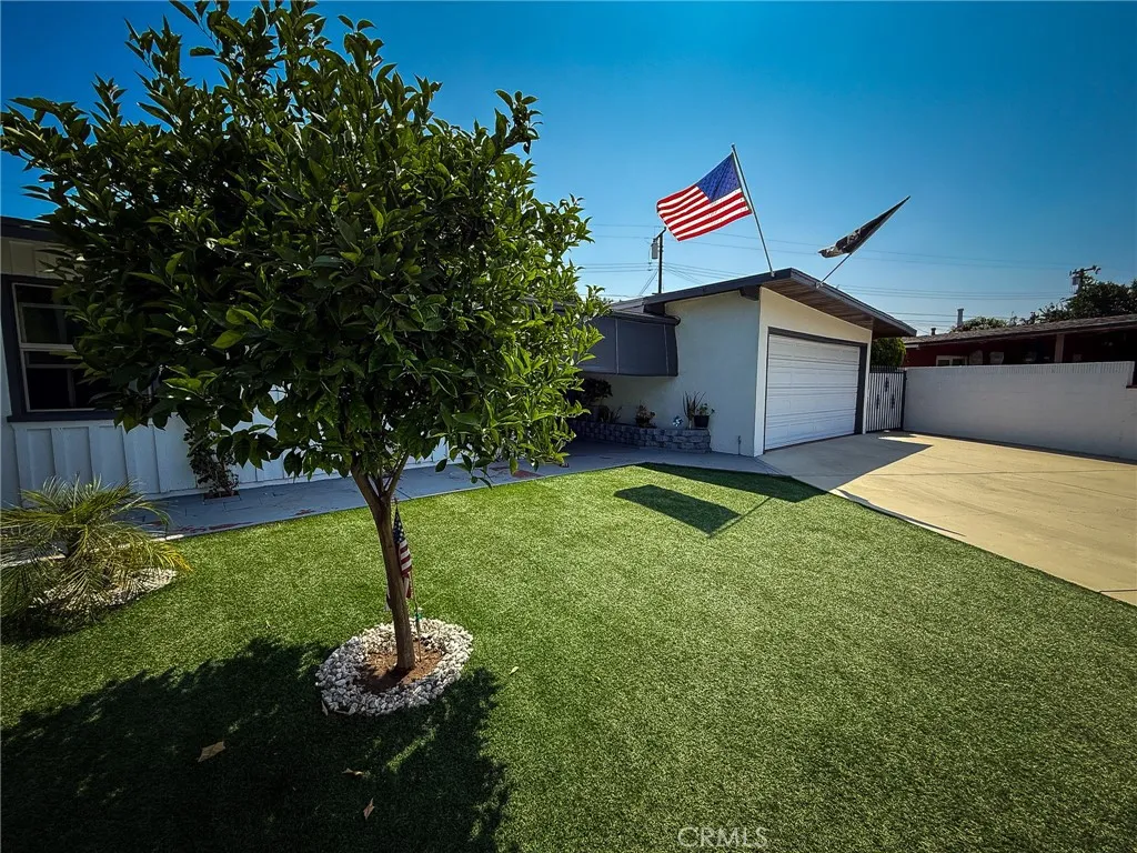 18457 E Armstead Street, Azusa, California 91702 home-pic-0