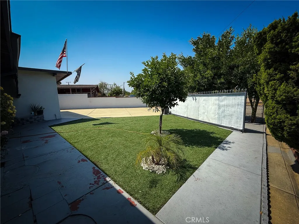 18457 E Armstead Street, Azusa, California 91702 home-pic-10