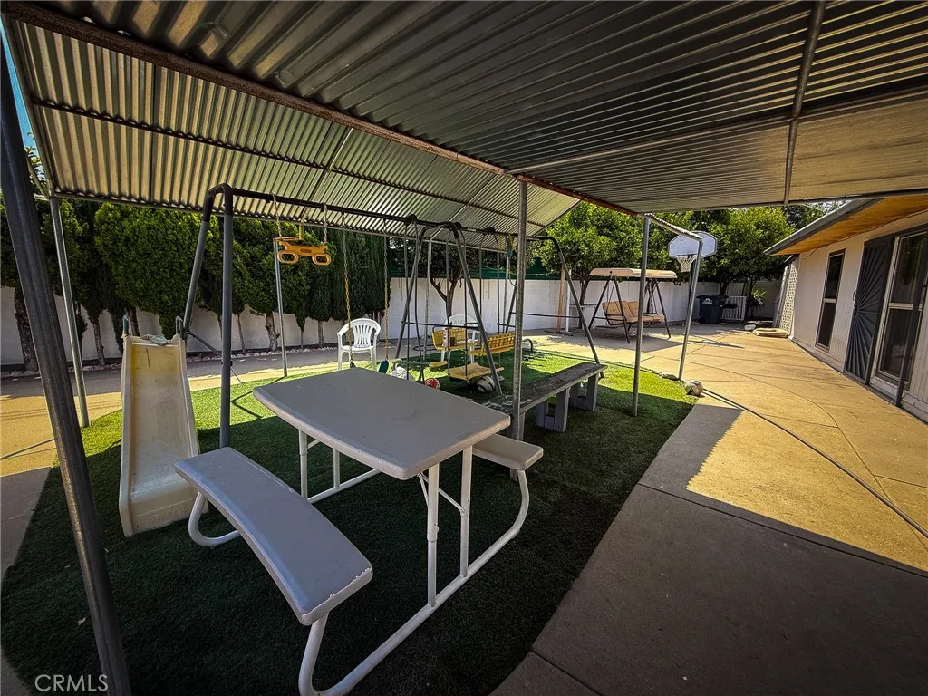 18457 E Armstead Street, Azusa, California 91702 home-pic-15