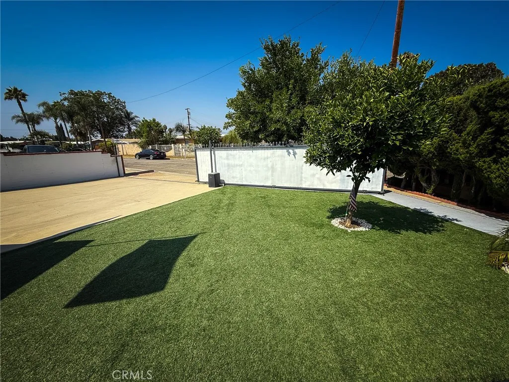 18457 E Armstead Street, Azusa, California 91702 home-pic-9