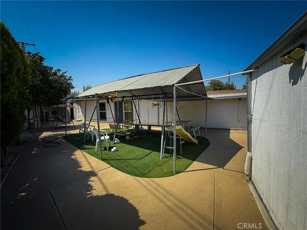 18457 E Armstead Street, Azusa, California 91702 home-pic-12