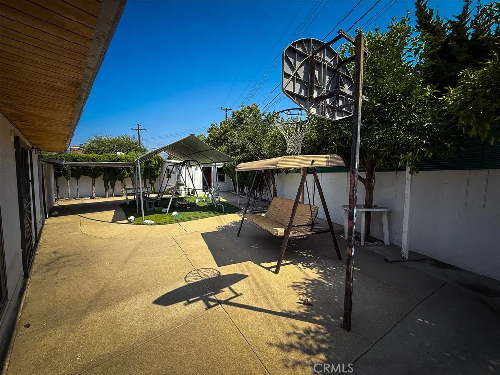 18457 E Armstead Street, Azusa, California 91702 home-pic-18