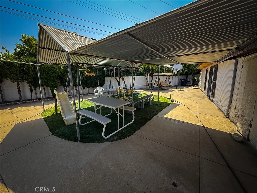 18457 E Armstead Street, Azusa, California 91702 home-pic-11