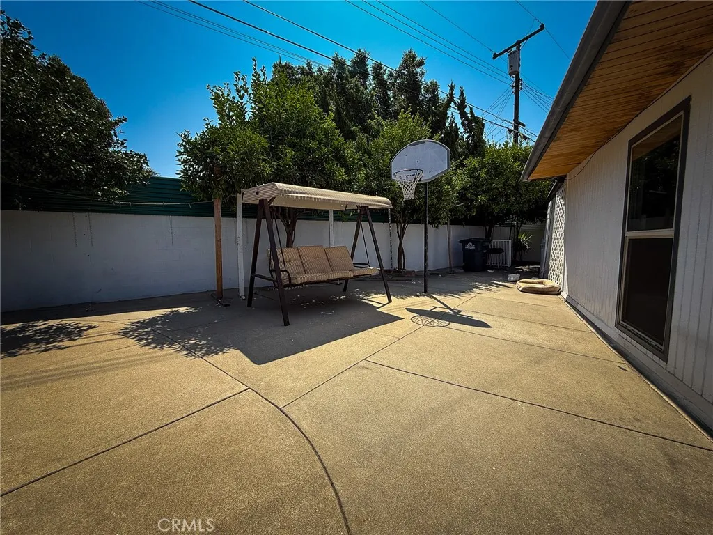 18457 E Armstead Street, Azusa, California 91702 home-pic-16