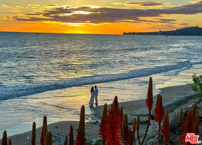 Nearby Butterfly Beach