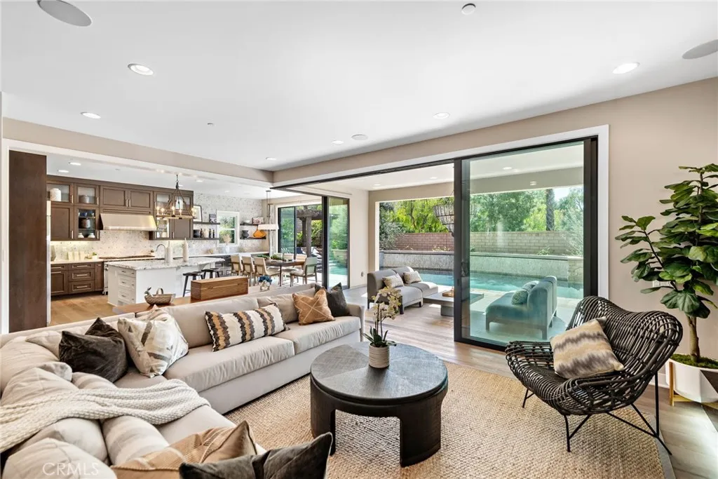 50 Cooper, Lake Forest, California 92630 home-pic-12