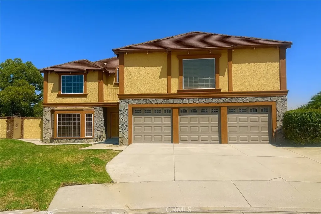 55 Los Coyotes Dr, Phillips Ranch, California 91766, 4 Bedrooms Bedrooms, ,3 BathroomsBathrooms,Residential,For Sale,Los Coyotes Dr,CV25185010