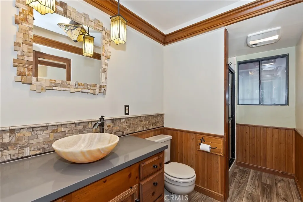 501 Wellsley Drive, Lake Arrowhead, California 92352 home-pic-16