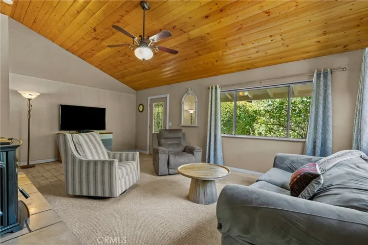 14329 Date Tree Street, Lake Hughes, California 93532