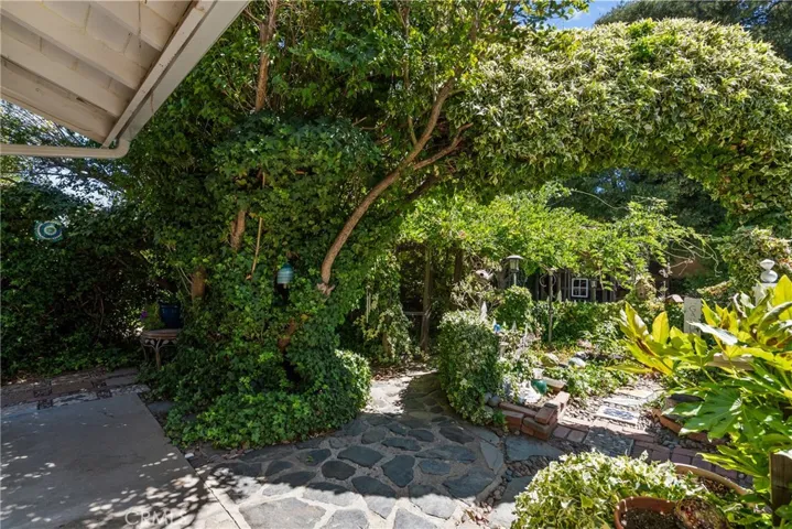 14329 Date Tree Street, Lake Hughes, California 93532