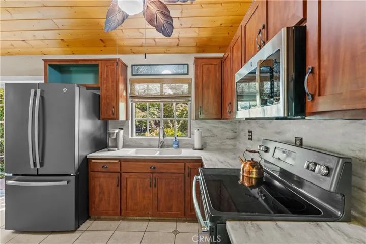 14329 Date Tree Street, Lake Hughes, California 93532