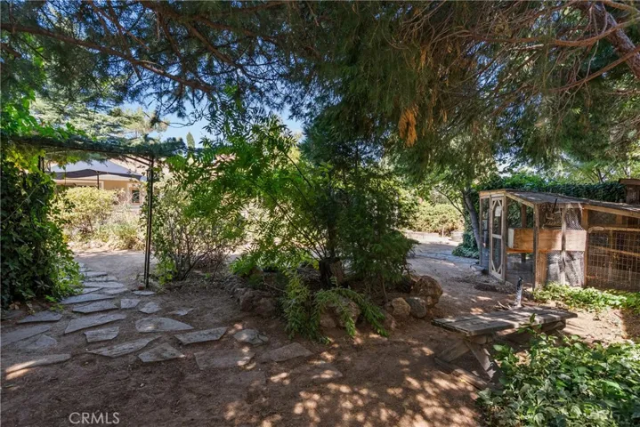 14329 Date Tree Street, Lake Hughes, California 93532