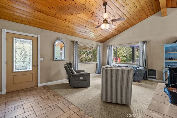 14329 Date Tree Street, Lake Hughes, California 93532
